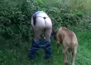 Extremely hot outdoors bestiality